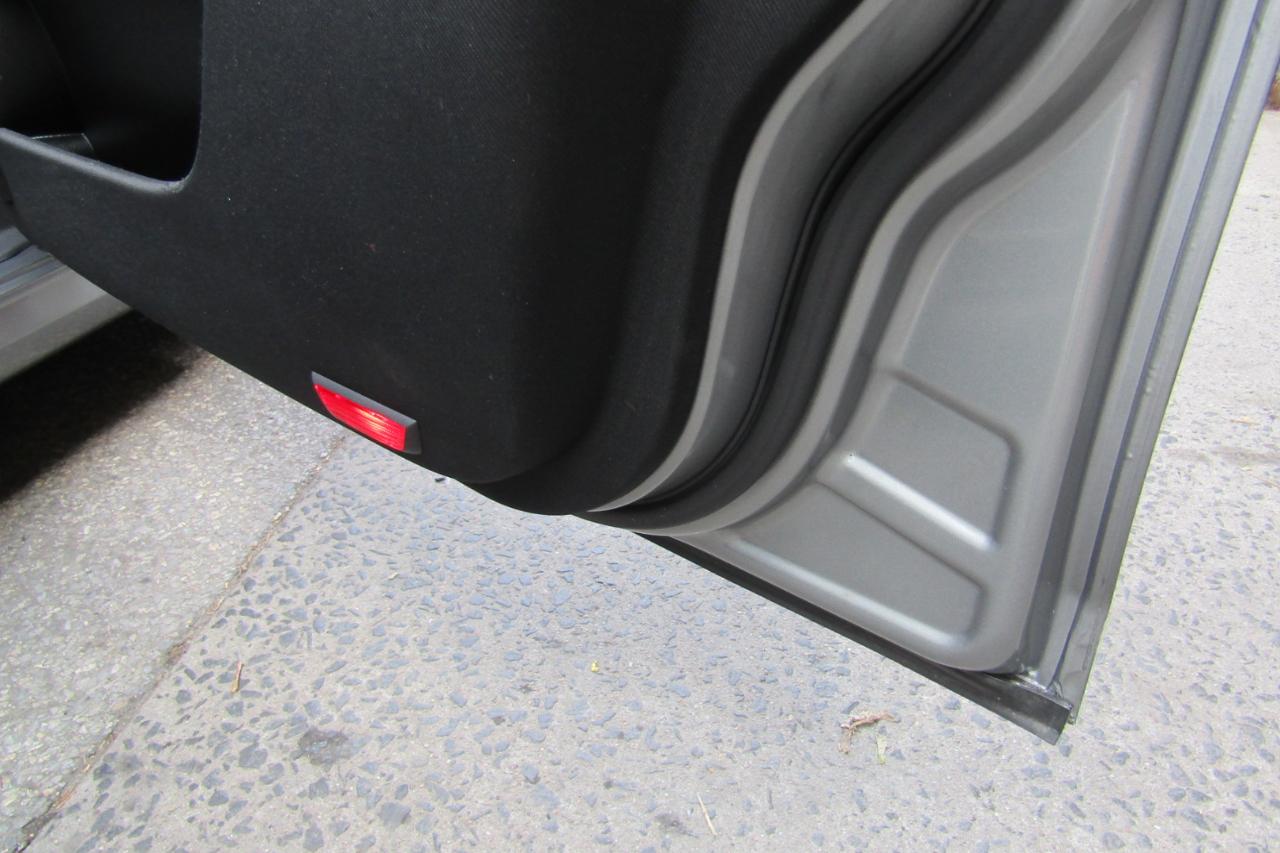 Mercedes-Benz C-Class 4dr Sdn C 300 Sport 4MATIC 2011