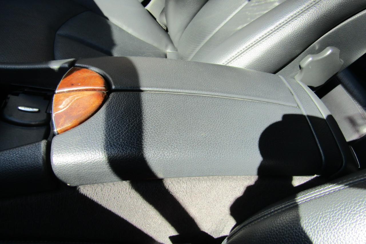 Mercedes-Benz E-Class 4dr Wgn 3.2L 4MATIC 2004