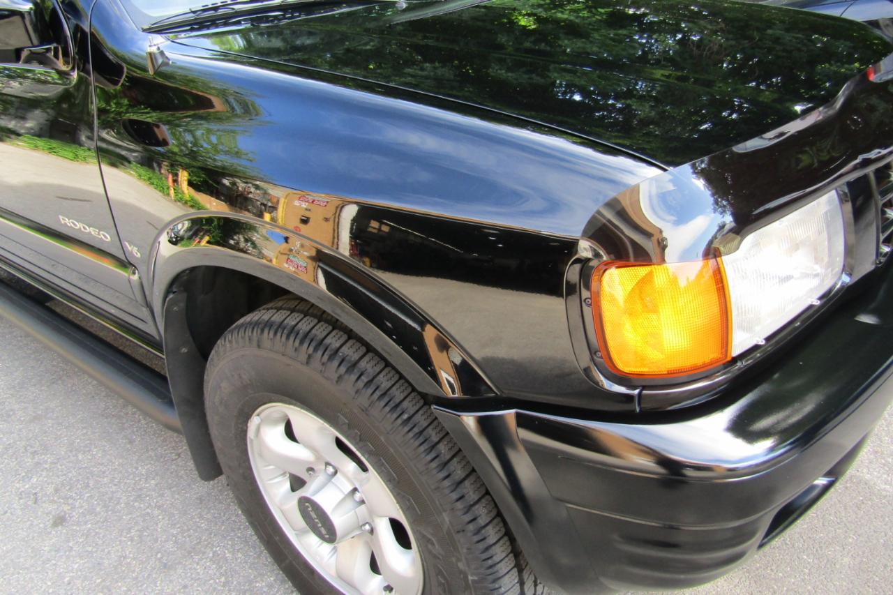Isuzu Rodeo 4dr LS 3.2L Auto 4WD 1998