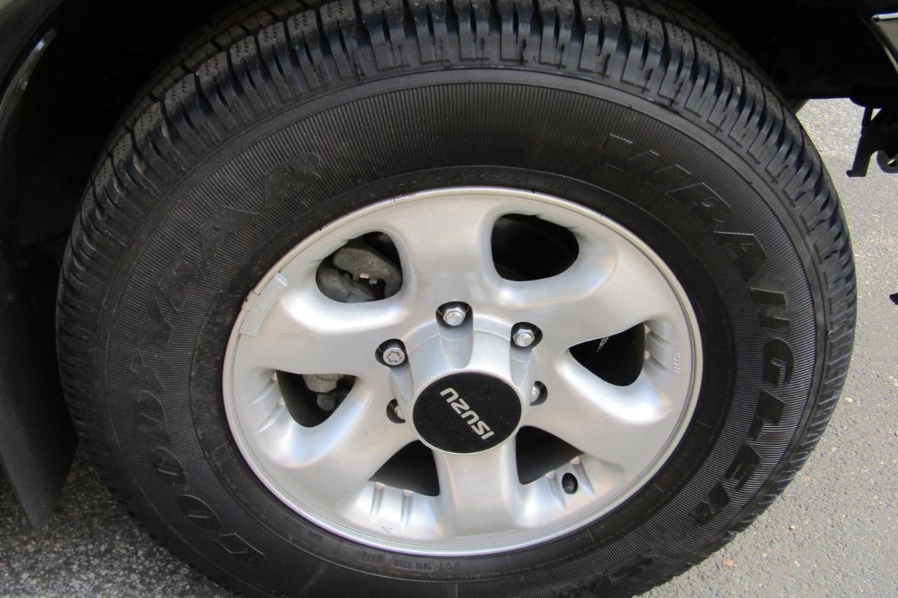 Isuzu Rodeo 4dr LS 3.2L Auto 4WD 1998