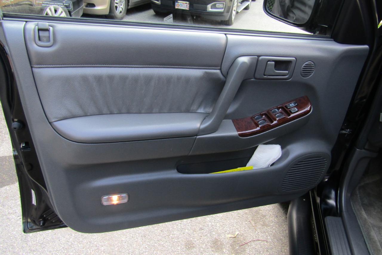 Isuzu Rodeo 4dr LS 3.2L Auto 4WD 1998