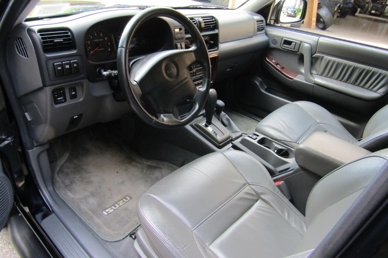 Isuzu Rodeo 4dr LS 3.2L Auto 4WD 1998