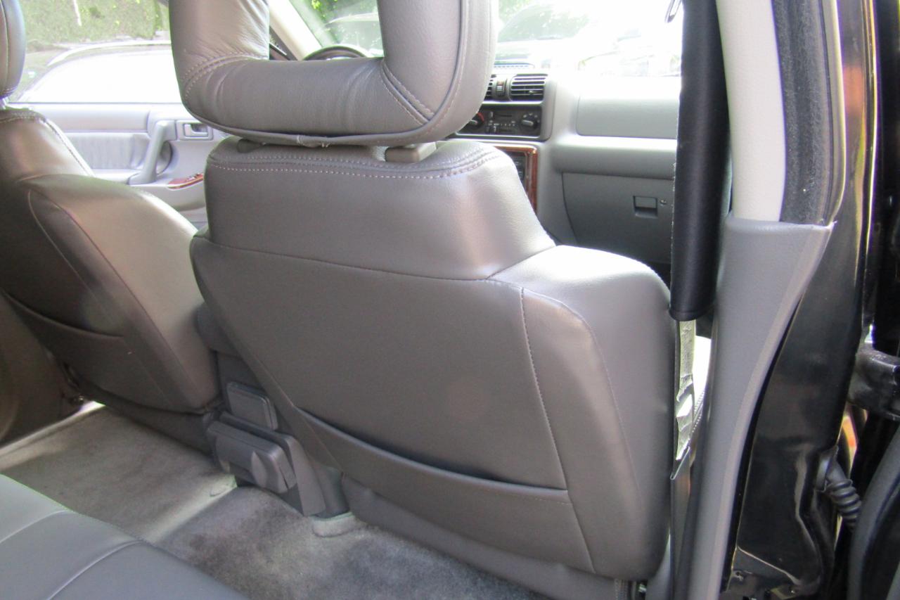 Isuzu Rodeo 4dr LS 3.2L Auto 4WD 1998