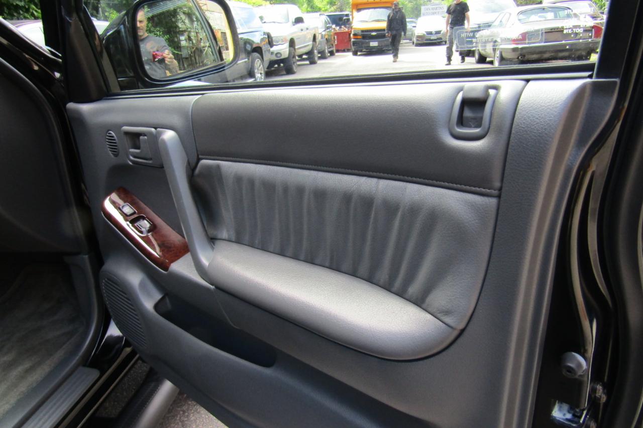 Isuzu Rodeo 4dr LS 3.2L Auto 4WD 1998
