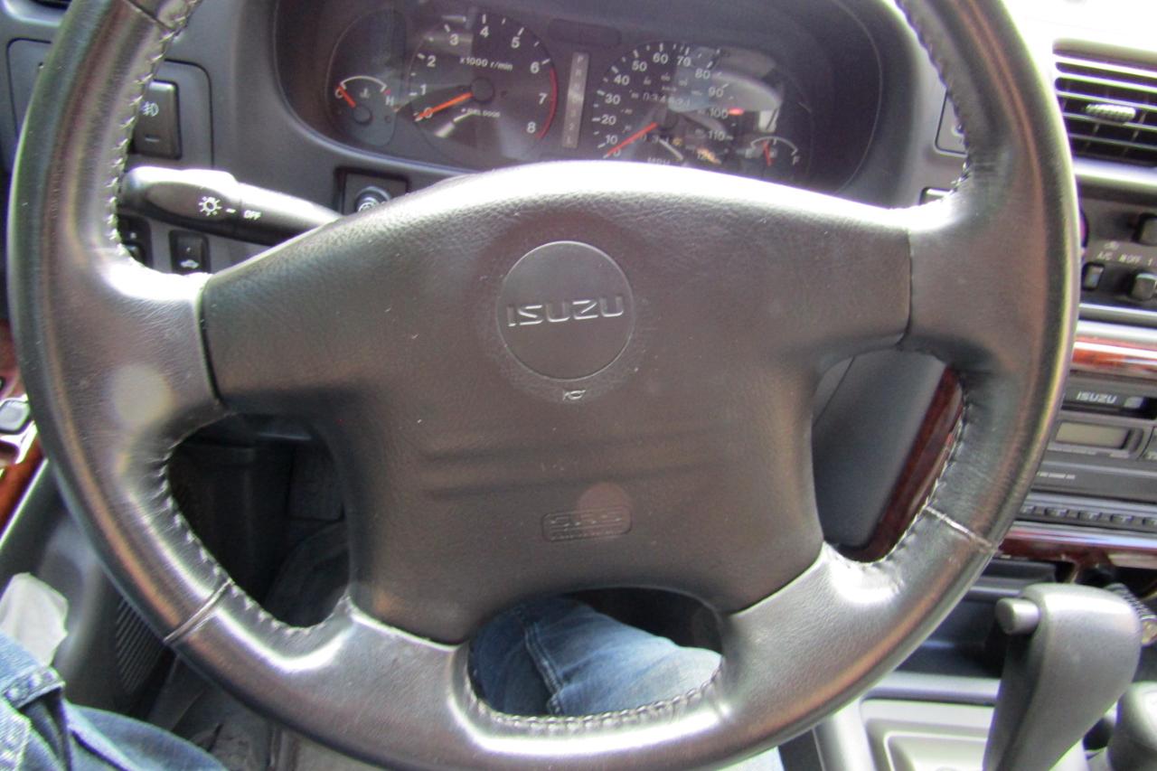 Isuzu Rodeo 4dr LS 3.2L Auto 4WD 1998