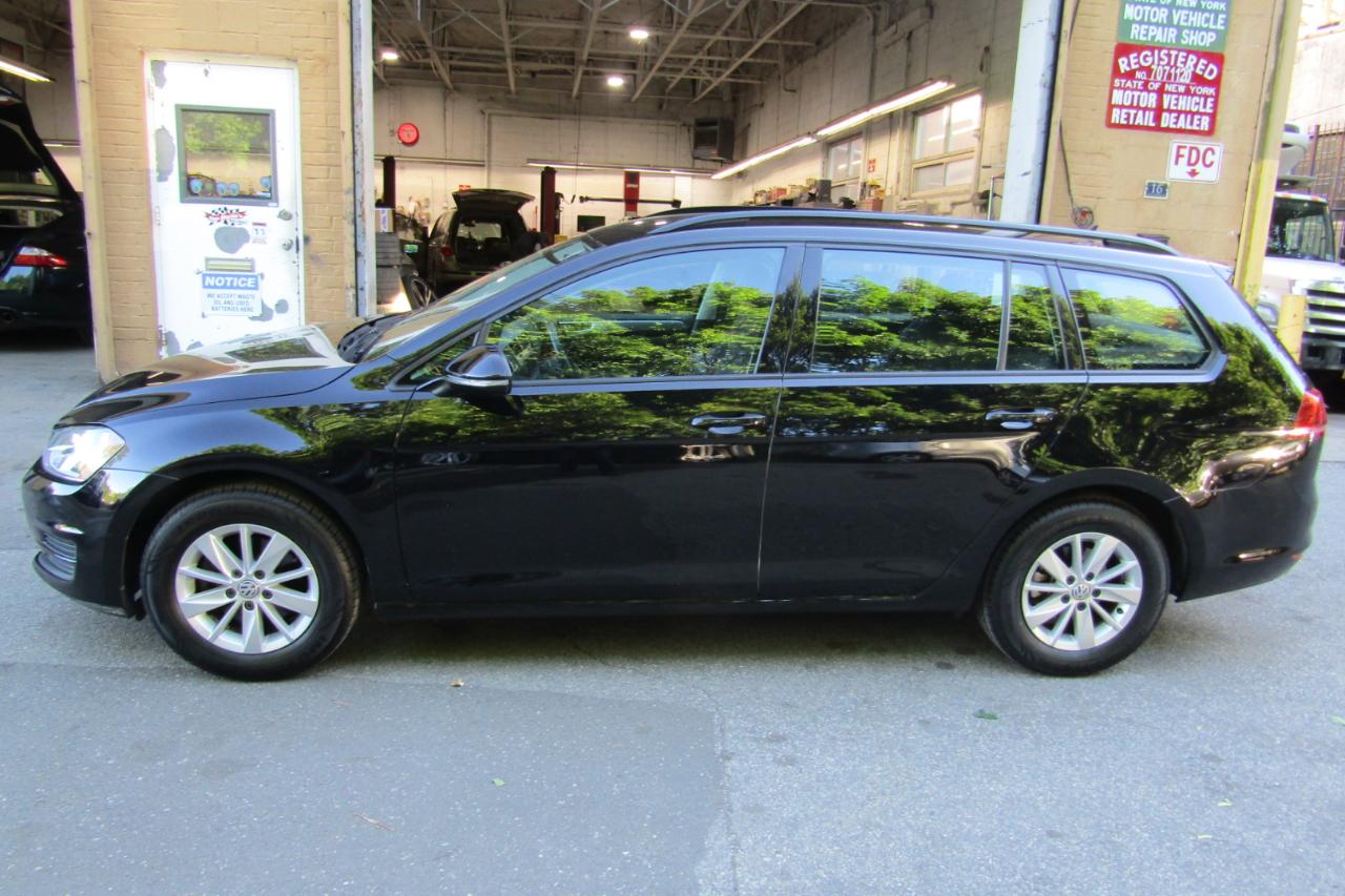 Volkswagen Golf SportWagen 1.8T S Manual 2017