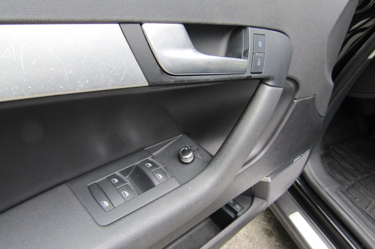 Audi A3 4dr HB S tronic FrontTrak 2.0T Premium Plus 2012