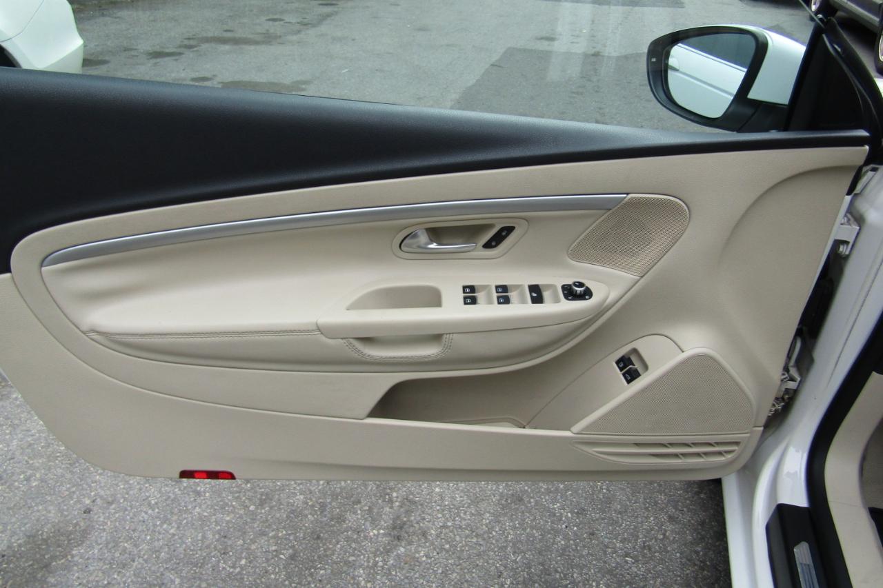 Volkswagen Eos 2dr Conv Komfort SULEV 2013