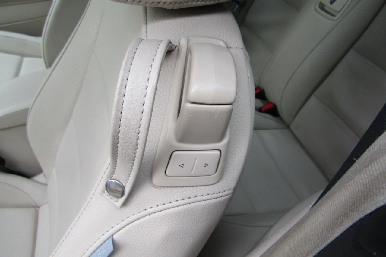 Volkswagen Eos 2dr Conv Komfort SULEV 2013