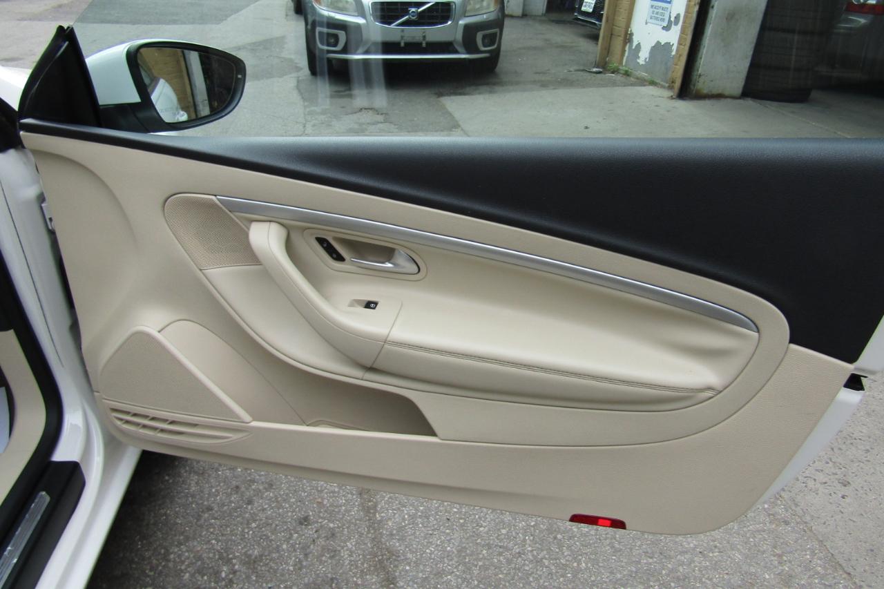 Volkswagen Eos 2dr Conv Komfort SULEV 2013