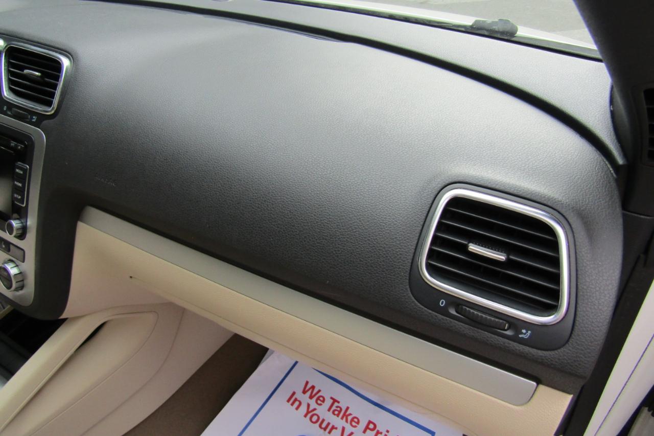 Volkswagen Eos 2dr Conv Komfort SULEV 2013