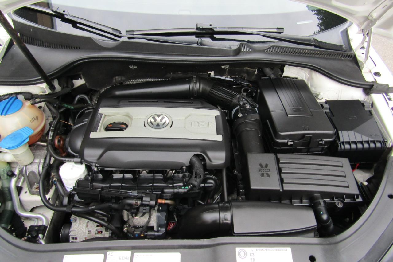 Volkswagen Eos 2dr Conv Komfort SULEV 2013