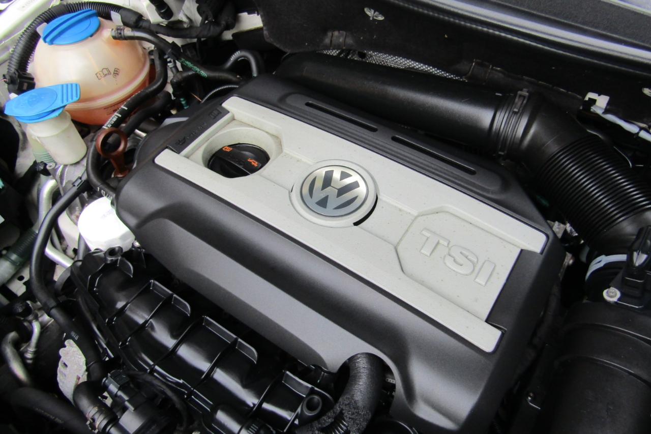Volkswagen Eos 2dr Conv Komfort SULEV 2013
