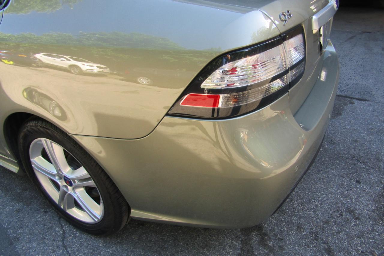 Saab 9-3 4dr Sdn 2.0T XWD 2009