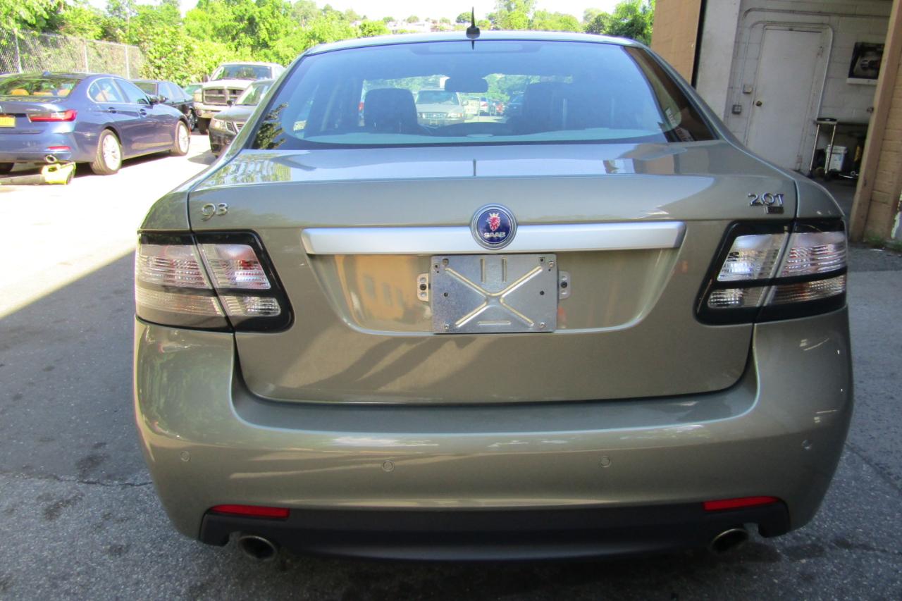 Saab 9-3 4dr Sdn 2.0T XWD 2009