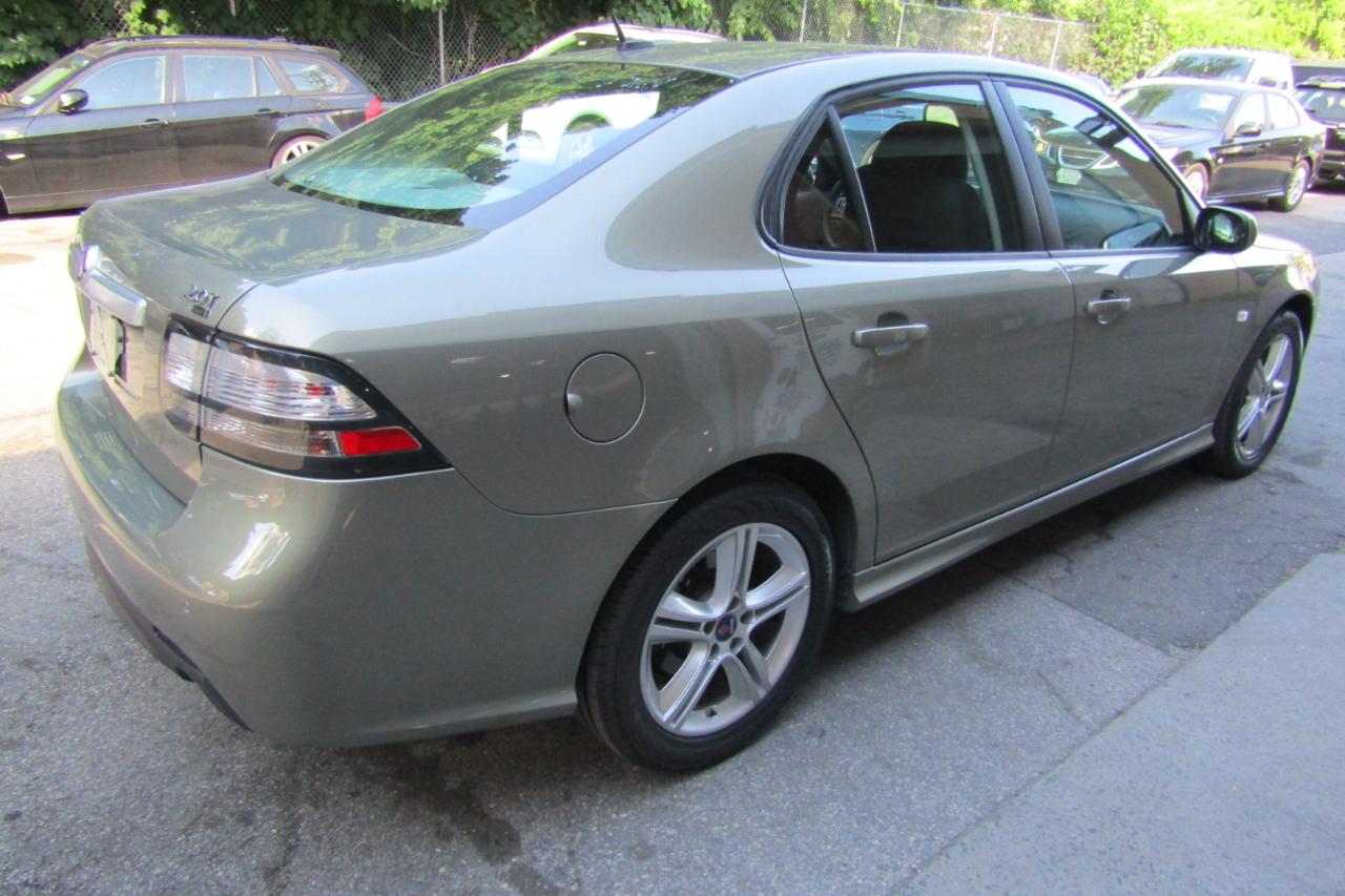 Saab 9-3 4dr Sdn 2.0T XWD 2009