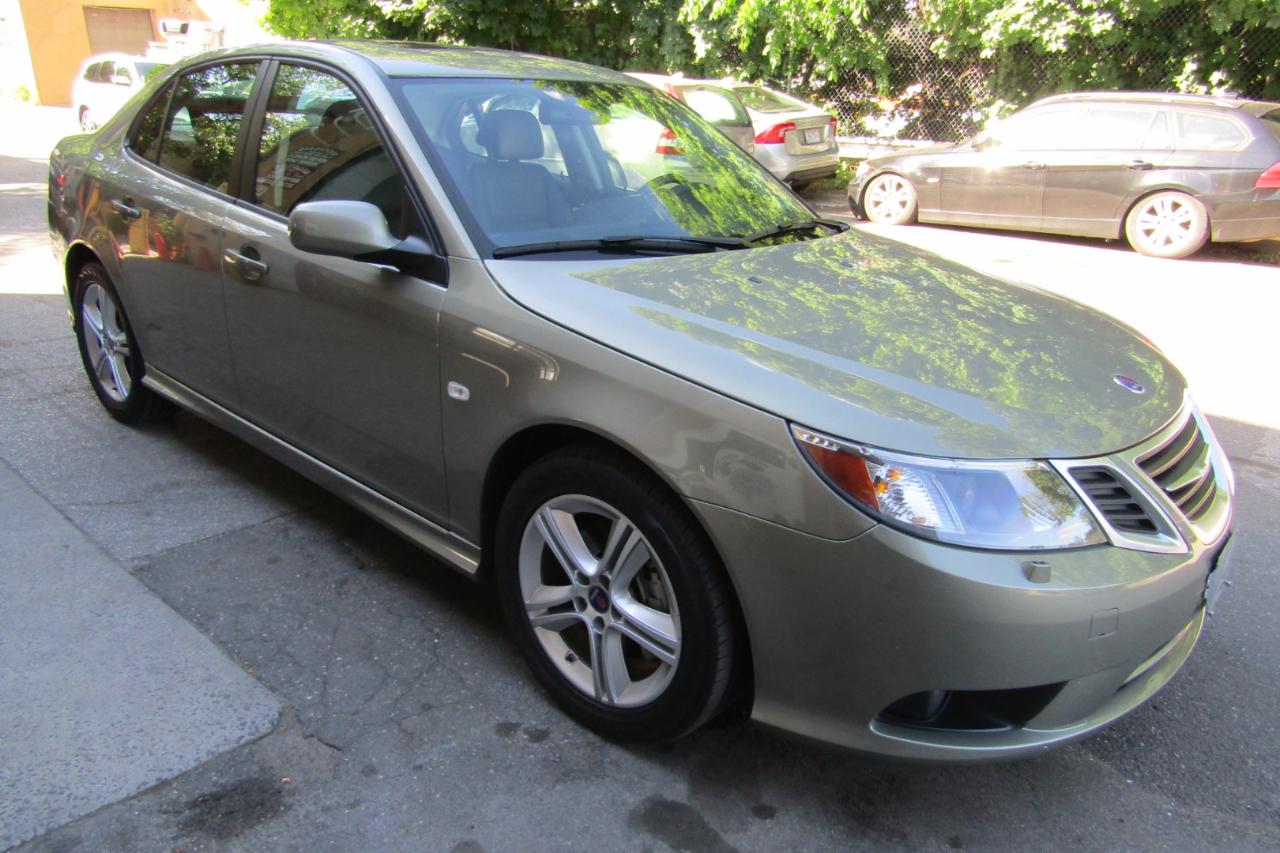 Saab 9-3 4dr Sdn 2.0T XWD 2009