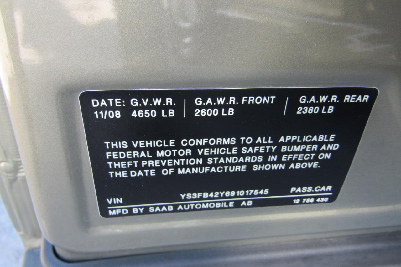 Saab 9-3 4dr Sdn 2.0T XWD 2009