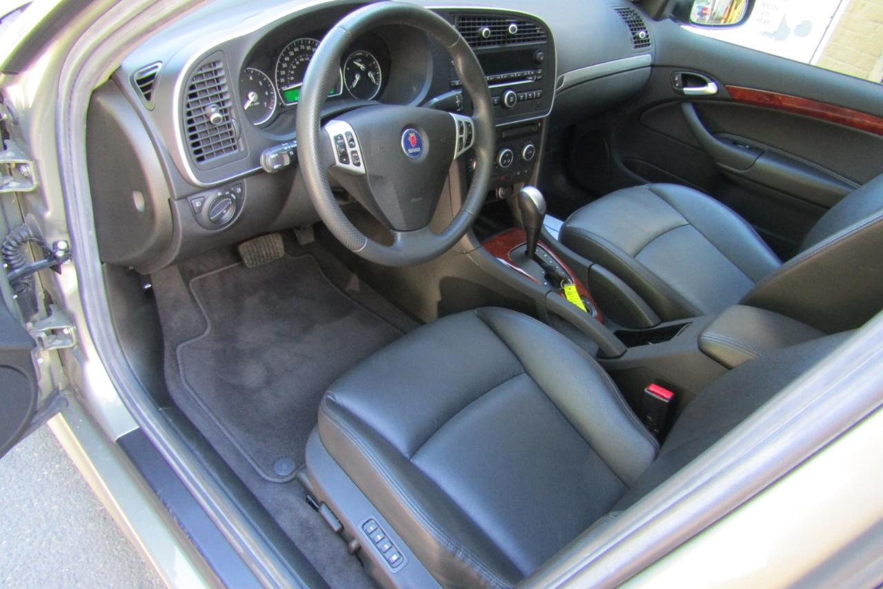 Saab 9-3 4dr Sdn 2.0T XWD 2009