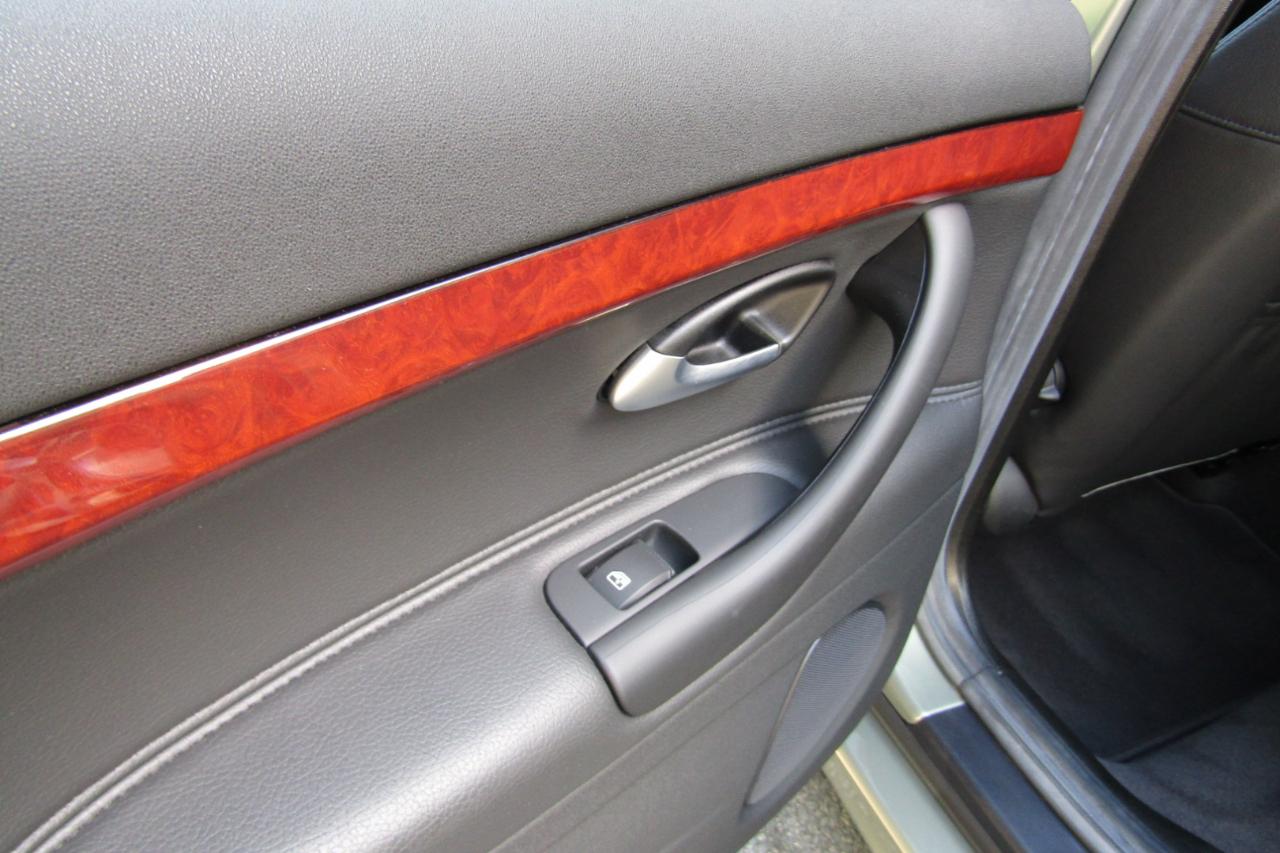 Saab 9-3 4dr Sdn 2.0T XWD 2009