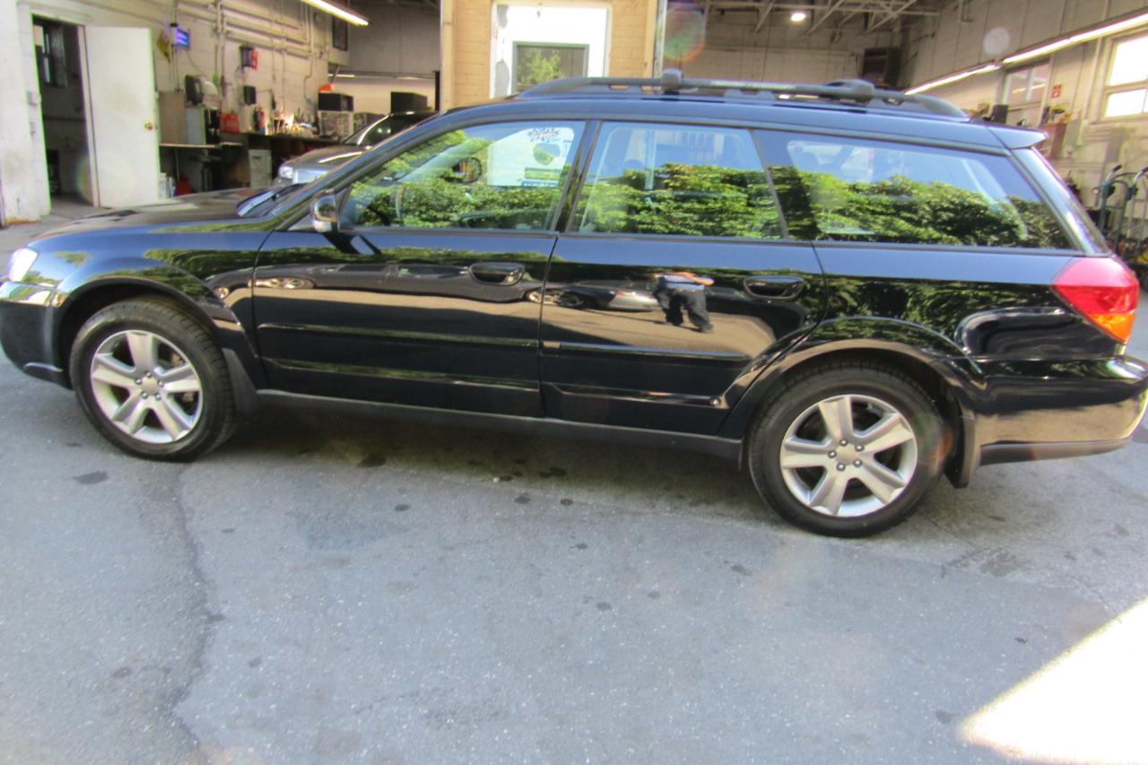 Subaru Legacy Wagon (Natl) Outback 3.0 R L.L. Bean Edition 2005