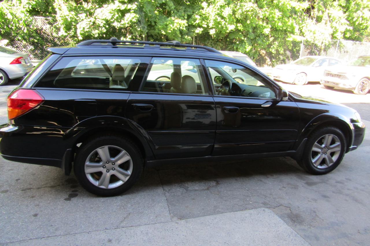 Subaru Legacy Wagon (Natl) Outback 3.0 R L.L. Bean Edition 2005