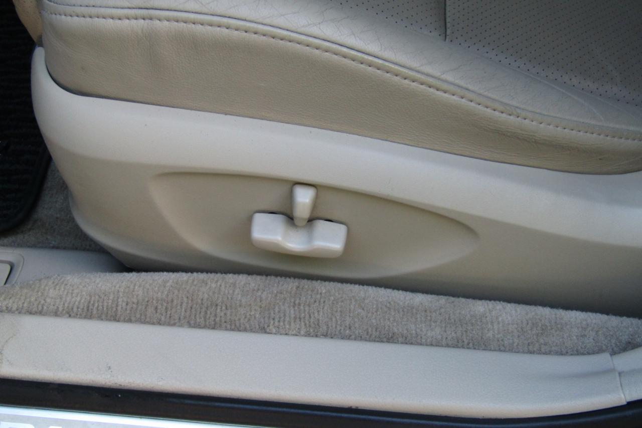 Subaru Legacy Wagon (Natl) Outback 3.0 R L.L. Bean Edition 2005