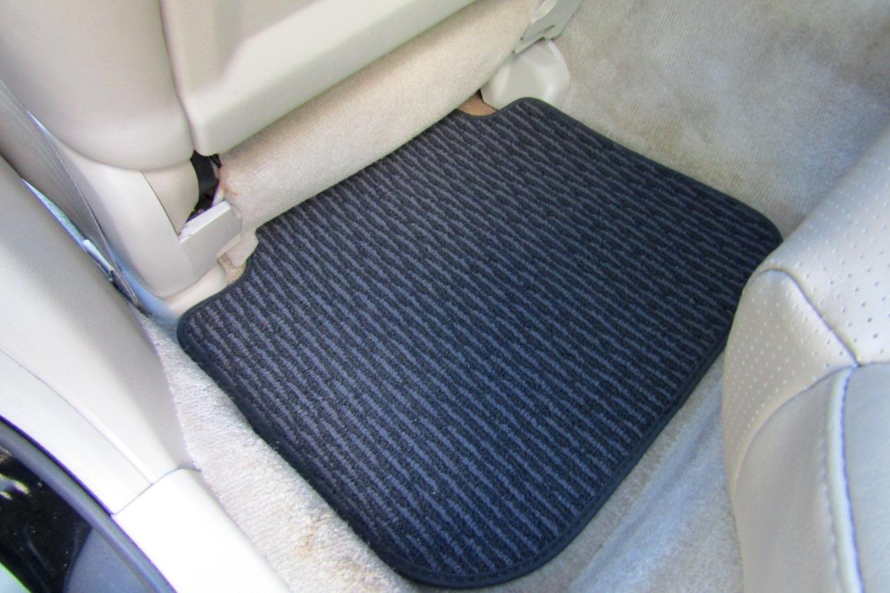 Subaru Legacy Wagon (Natl) Outback 3.0 R L.L. Bean Edition 2005