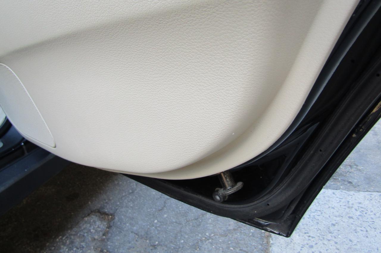 Subaru Legacy Wagon (Natl) Outback 3.0 R L.L. Bean Edition 2005