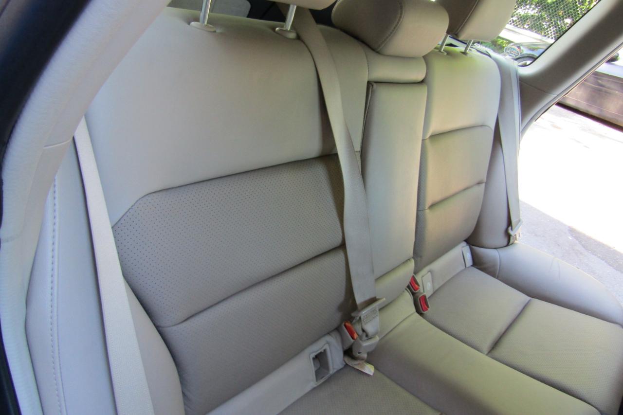 Subaru Legacy Wagon (Natl) Outback 3.0 R L.L. Bean Edition 2005