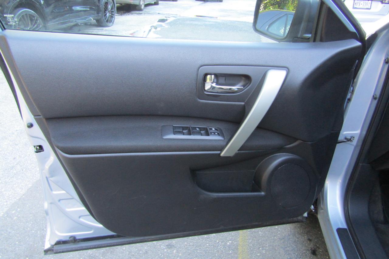 Nissan Rogue AWD 4dr S 2013
