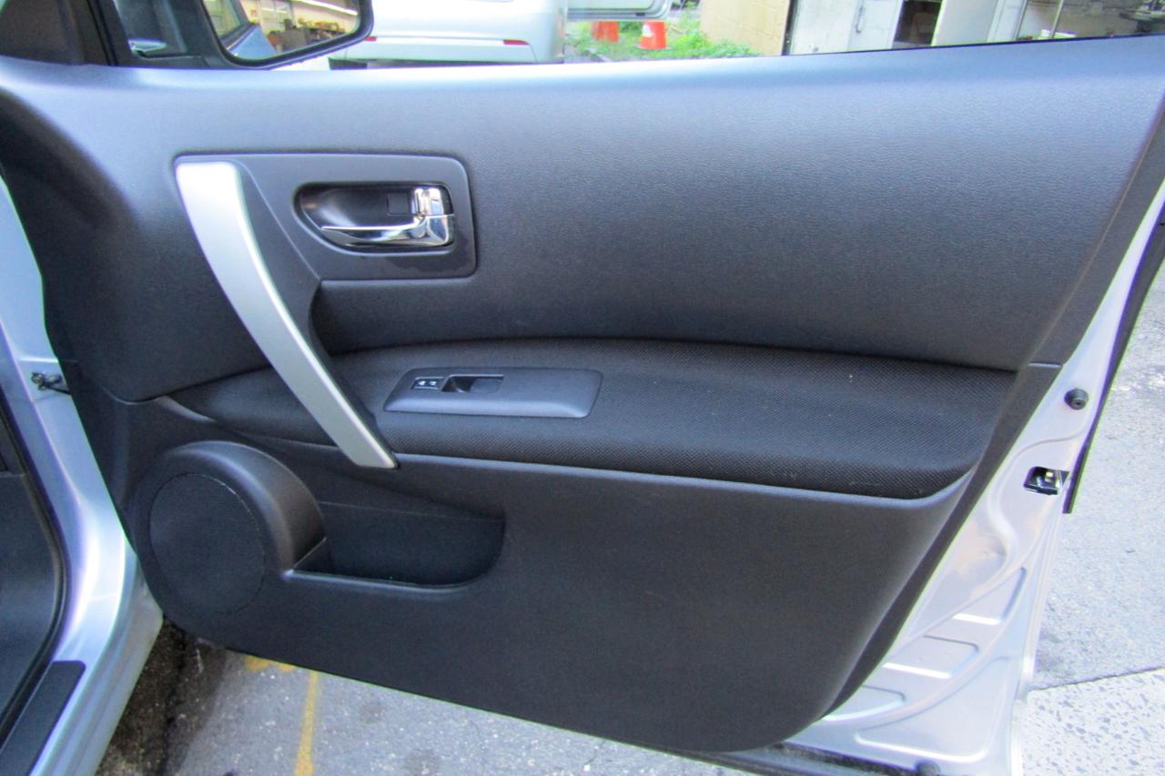 Nissan Rogue AWD 4dr S 2013