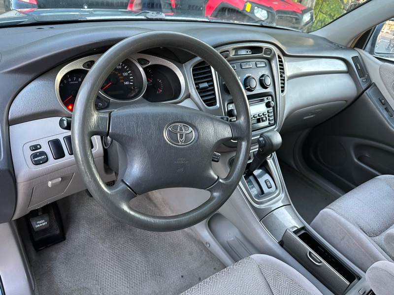 Toyota Highlander 2WD 2003 Toyota Highlander 2WD 2003