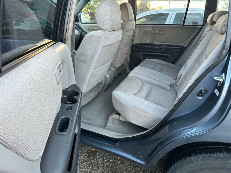 Toyota Highlander 2WD 2003 Toyota Highlander 2WD 2003