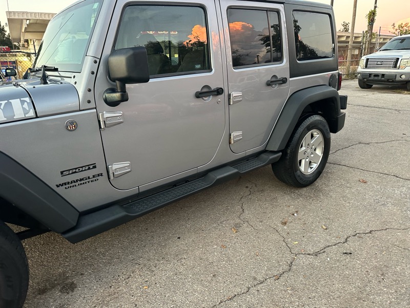 Jeep Wrangler Unlimited Sport 4WD 2013 Jeep Wrangler Unlimited Sport 4WD 2013