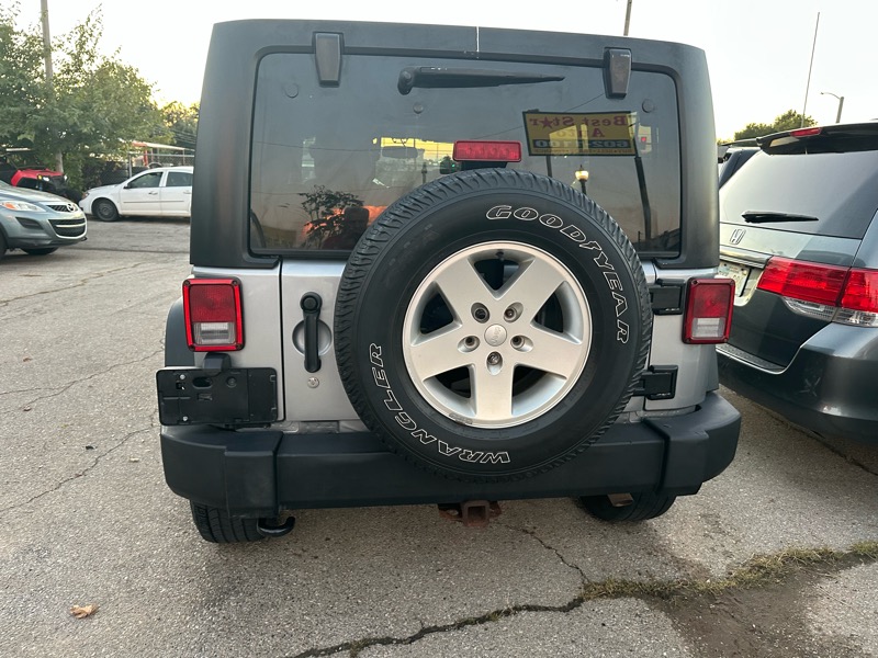 Jeep Wrangler Unlimited Sport 4WD 2013 Jeep Wrangler Unlimited Sport 4WD 2013