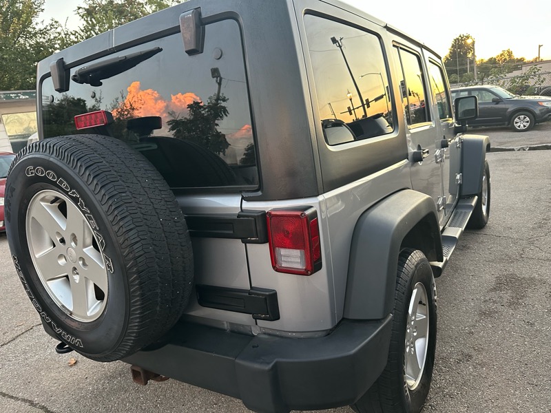 Jeep Wrangler Unlimited Sport 4WD 2013 Jeep Wrangler Unlimited Sport 4WD 2013