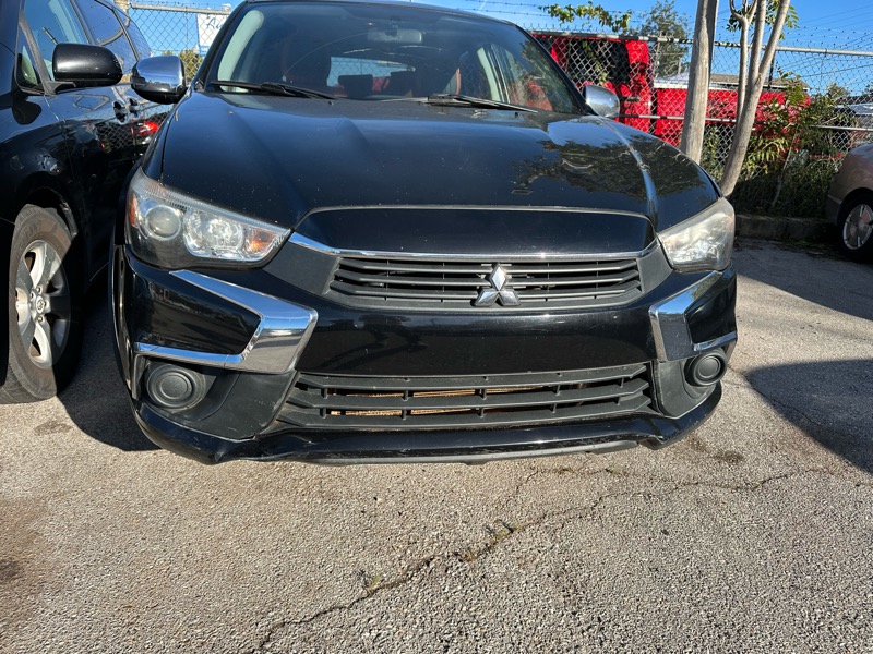 Mitsubishi Outlander Sport 2.0 ES CVT 2017 Mitsubishi Outlander Sport 2.0 ES CVT 2017