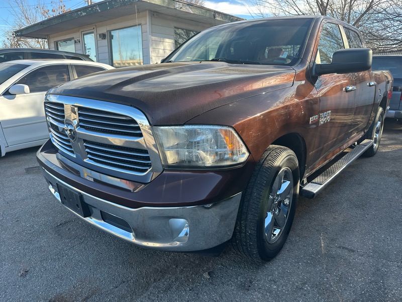 2015 RAM 1500 2WD Crew Cab 149" Big Horn