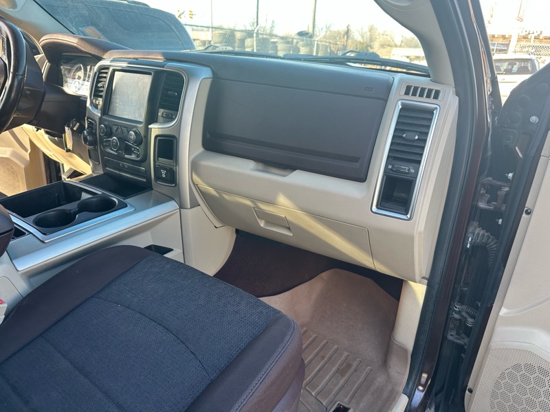 RAM 1500 2WD Crew Cab 149" Big Horn 2015