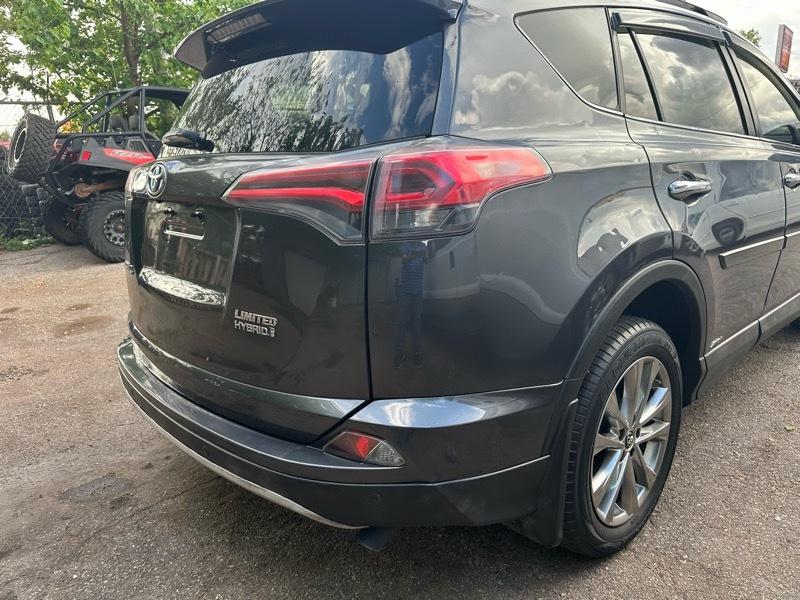 Toyota RAV4 Hybrid Limited 2016