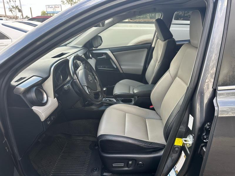 Toyota RAV4 Hybrid Limited 2016