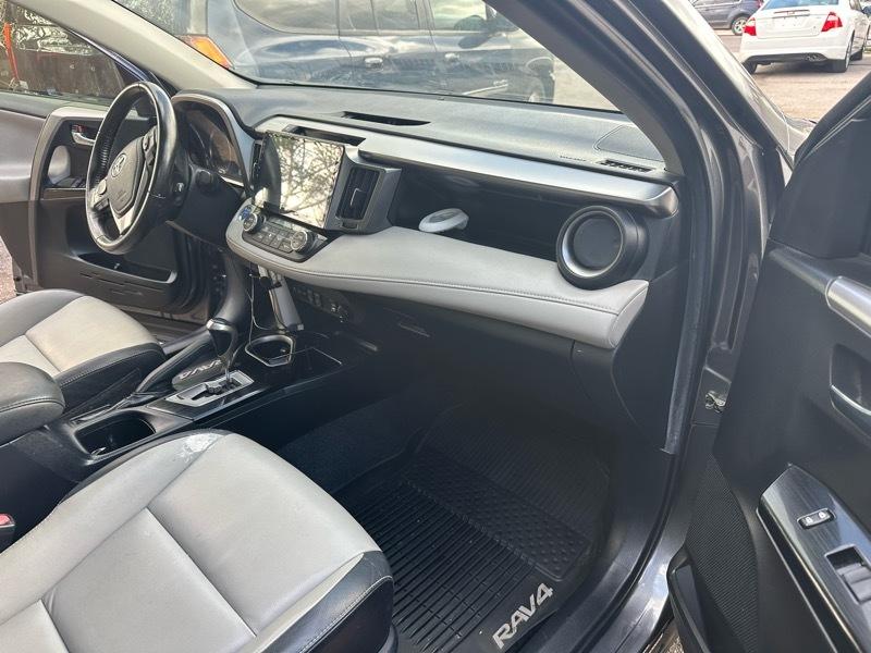 Toyota RAV4 Hybrid Limited 2016