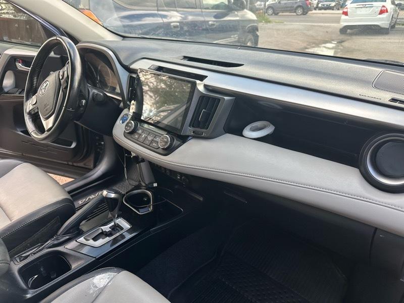 Toyota RAV4 Hybrid Limited 2016