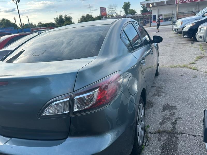 Mazda MAZDA3 i SV AT 4-Door 2013