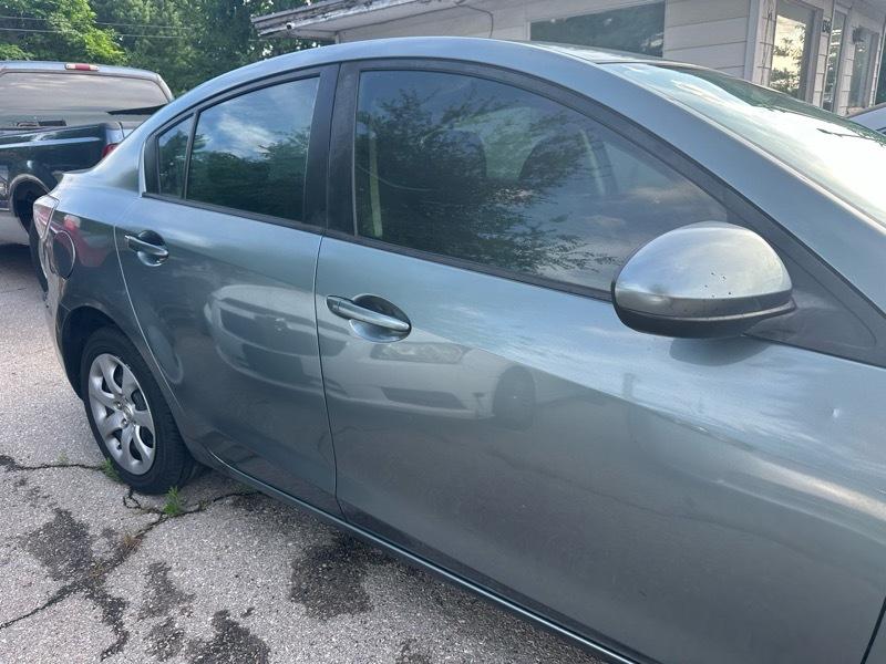 Mazda MAZDA3 i SV AT 4-Door 2013