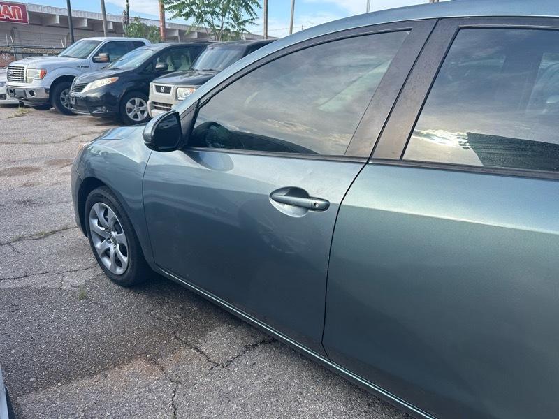 Mazda MAZDA3 i SV AT 4-Door 2013
