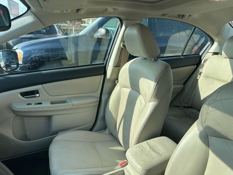 Subaru Impreza Limited 4-Door+S/R 2012