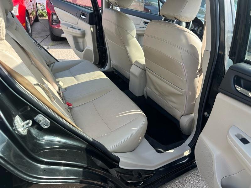 Subaru Impreza Limited 4-Door+S/R 2012