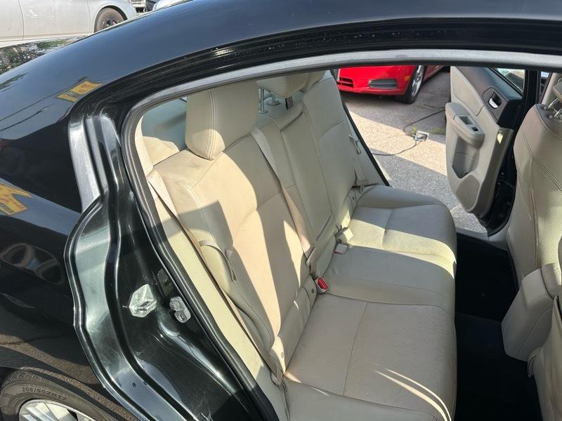 Subaru Impreza Limited 4-Door+S/R 2012